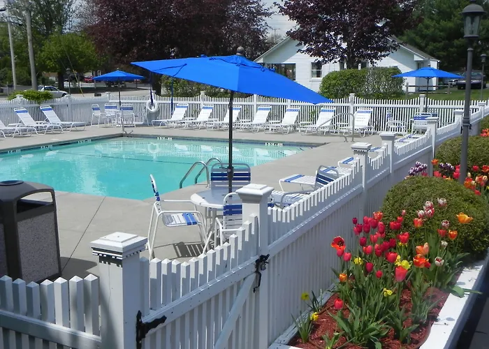 Elmwood Resort Hotel